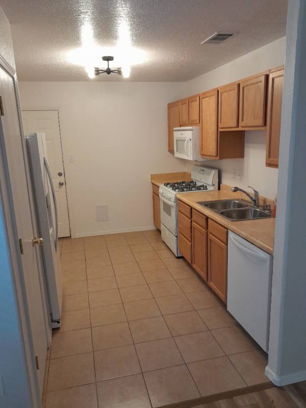 House for rent at 4092 Sandia Vista Rd, Santa Fe, NM 87507