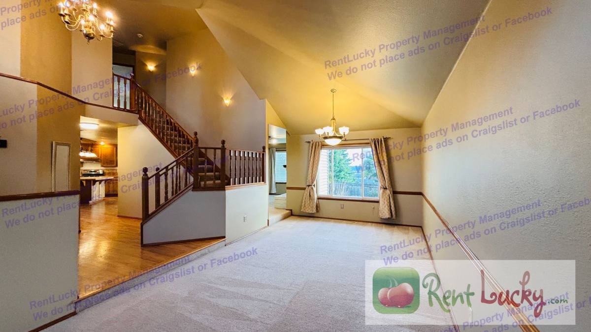 House for rent at 5216 Ridge Dr NE, Tacoma, WA 98422