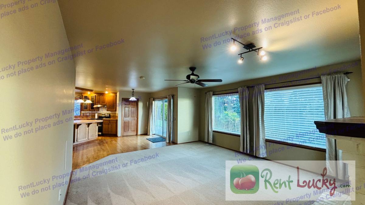 House for rent at 5216 Ridge Dr NE, Tacoma, WA 98422