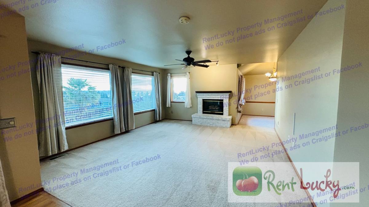 House for rent at 5216 Ridge Dr NE, Tacoma, WA 98422
