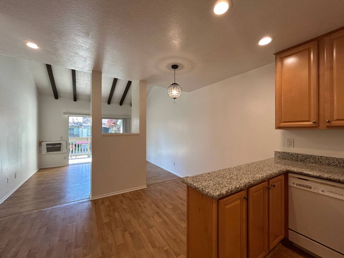 Condo for rent at 2562 Walnut Blvd, Walnut Creek, CA 94596