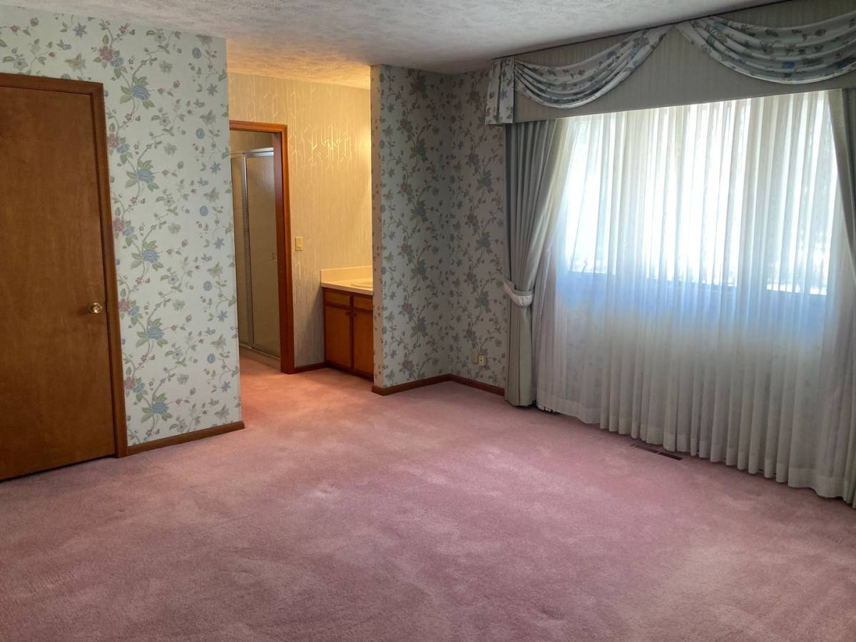 House for rent at 4924 Cresthaven Dr, Lincoln, NE 68516