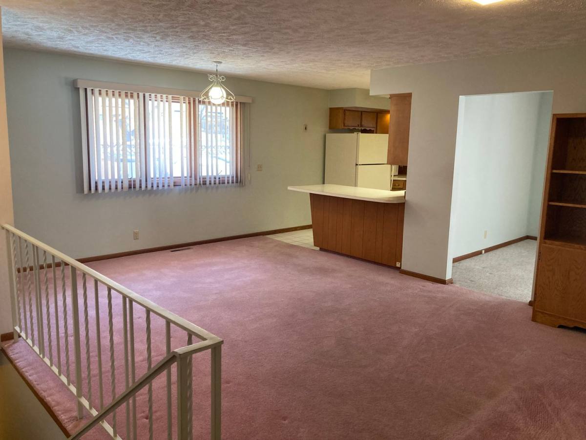 House for rent at 4924 Cresthaven Dr, Lincoln, NE 68516