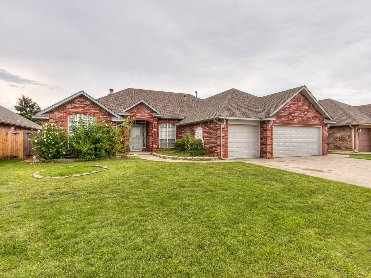 House for rent at 4008 Morningstar, Yukon, OK 73099