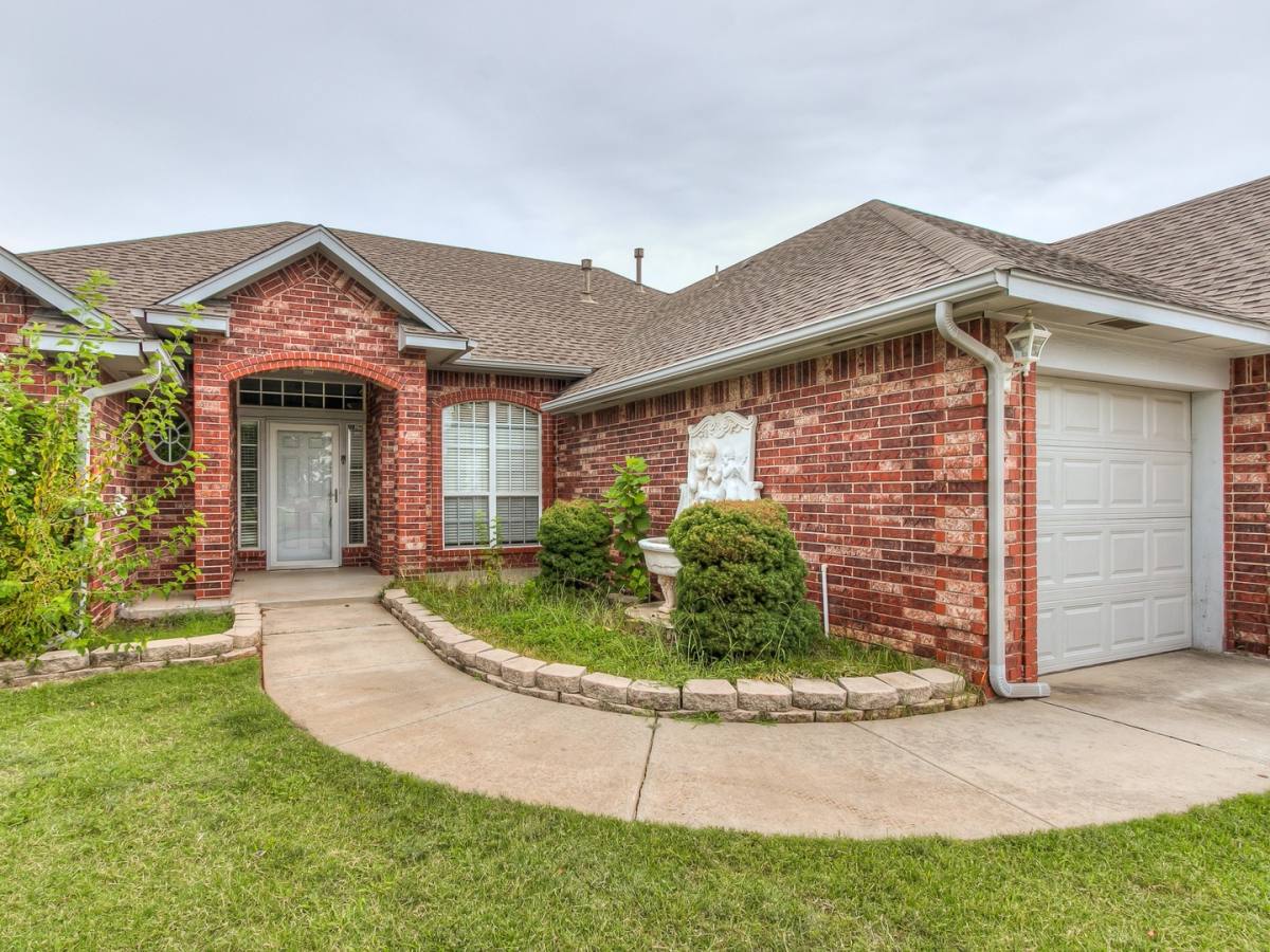 House for rent at 4008 Morningstar, Yukon, OK 73099