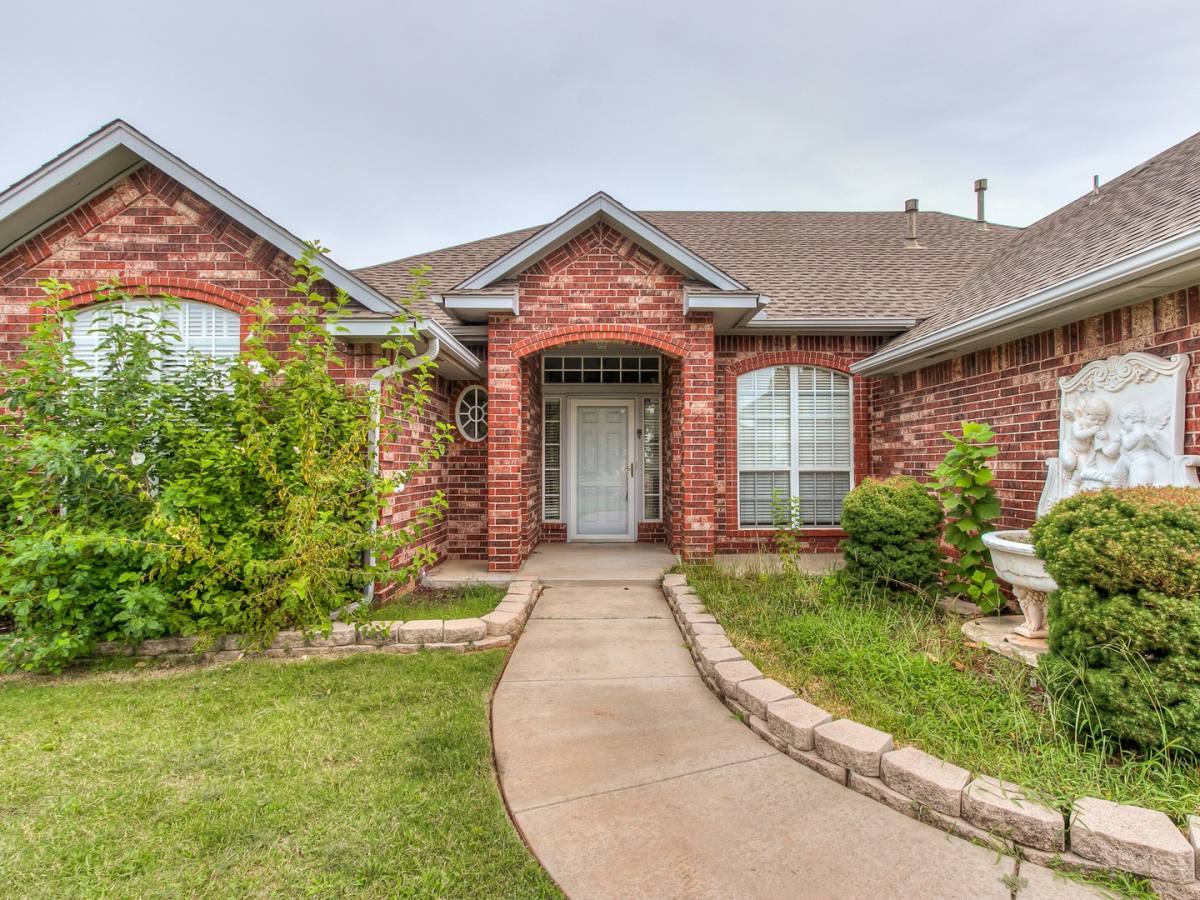House for rent at 4008 Morningstar, Yukon, OK 73099