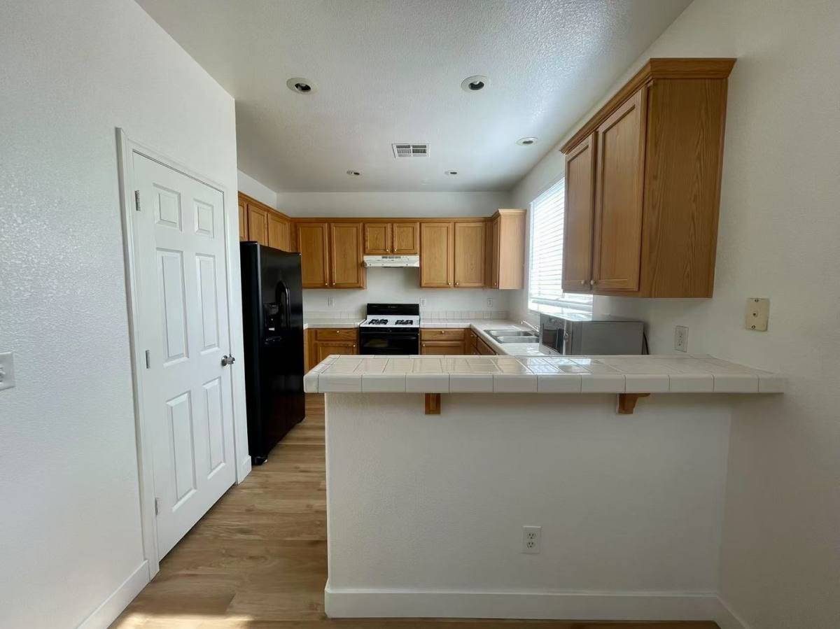 House for rent at 10055 Capistrello Ave, Las Vegas, NV 89147