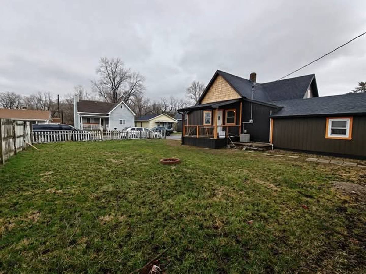 House for rent at 817 Indiana, Shelbyville, IN 46176
