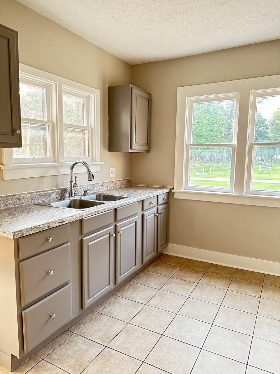 Apartment for rent at 1607 Mc Ilwraith St #1, Muskegon, MI 49442
