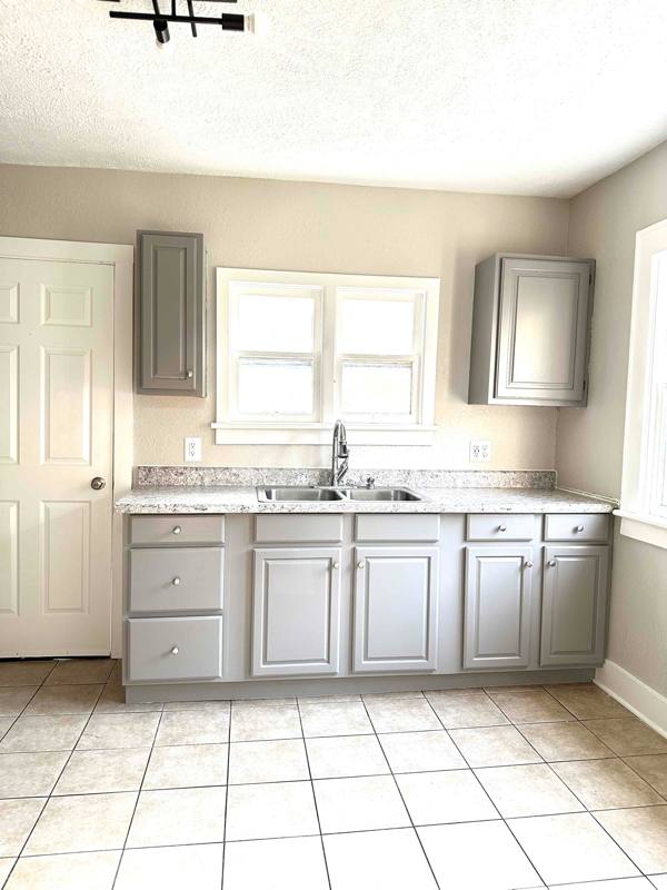 Apartment for rent at 1607 Mc Ilwraith St #1, Muskegon, MI 49442