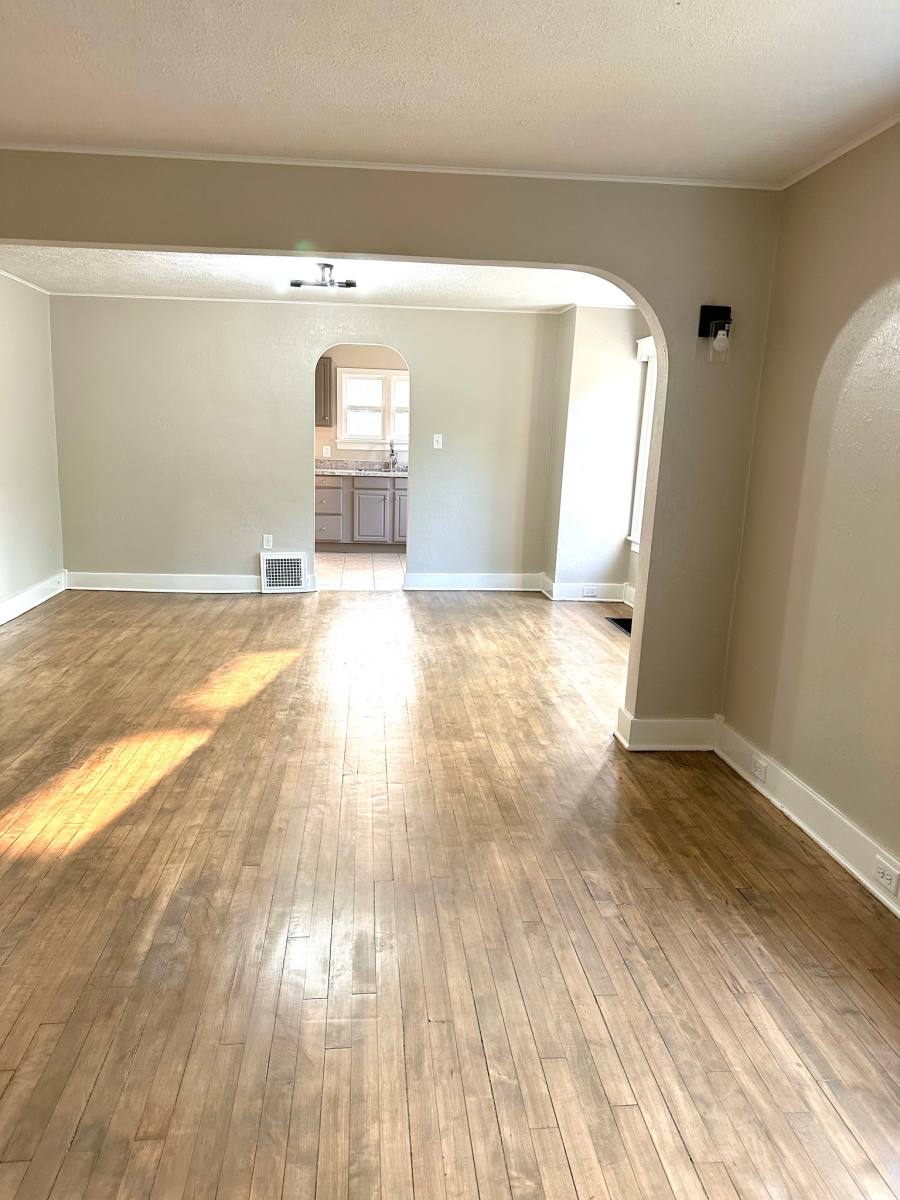 Apartment for rent at 1607 Mc Ilwraith St #1, Muskegon, MI 49442