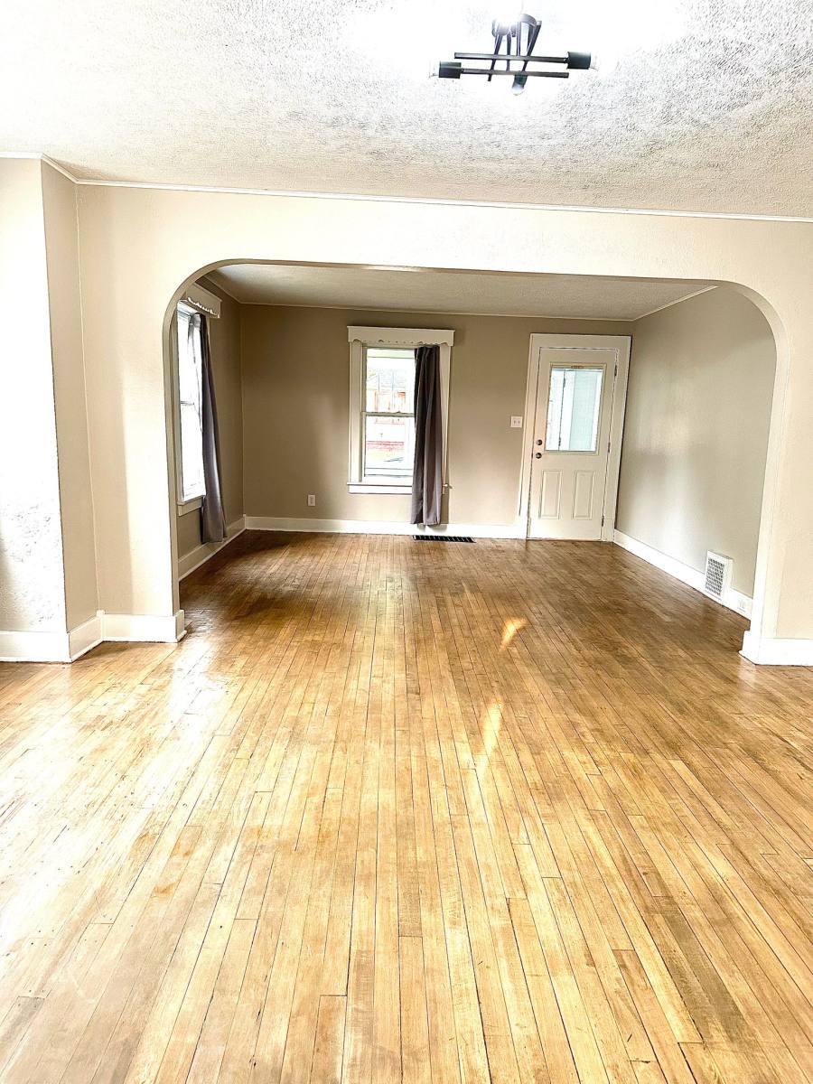 Apartment for rent at 1607 Mc Ilwraith St #1, Muskegon, MI 49442