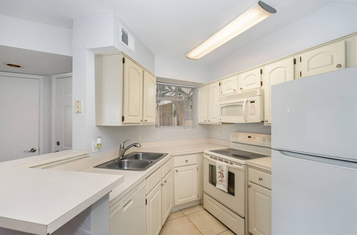 House for rent at 1850 Charlesmont Dr, Indialantic, FL 32903