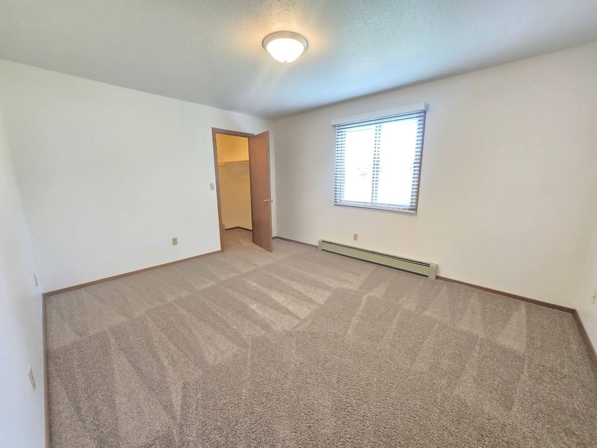 Apartment for rent at 2400 S Sycamore Ave, Sioux Falls, SD 57110