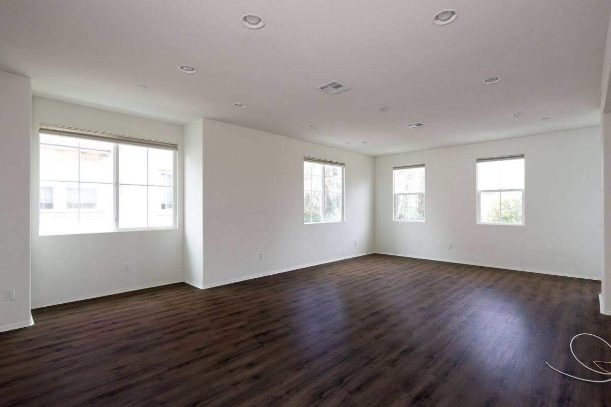Townhouse for rent at 174 Prairie St, Camarillo, CA 93010