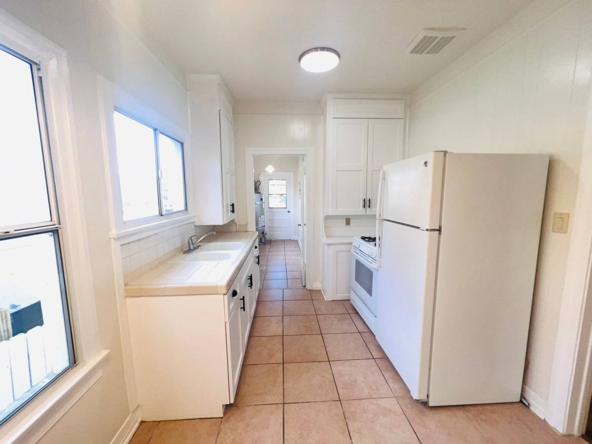 Apartment for rent at 1218-1224 S Averill Ave, San Pedro, CA 90732