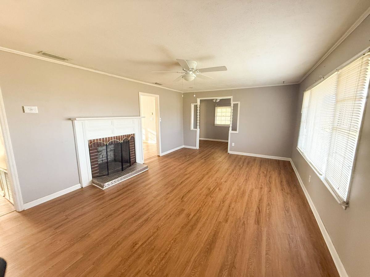 House for rent at 4734 Vienna Church Rd, Valdosta, GA 31605