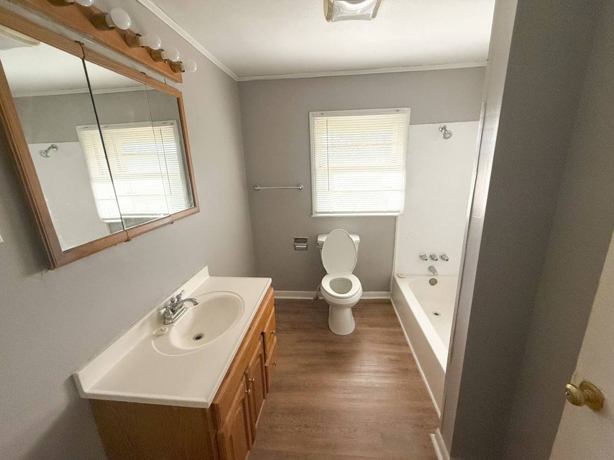 House for rent at 4734 Vienna Church Rd, Valdosta, GA 31605