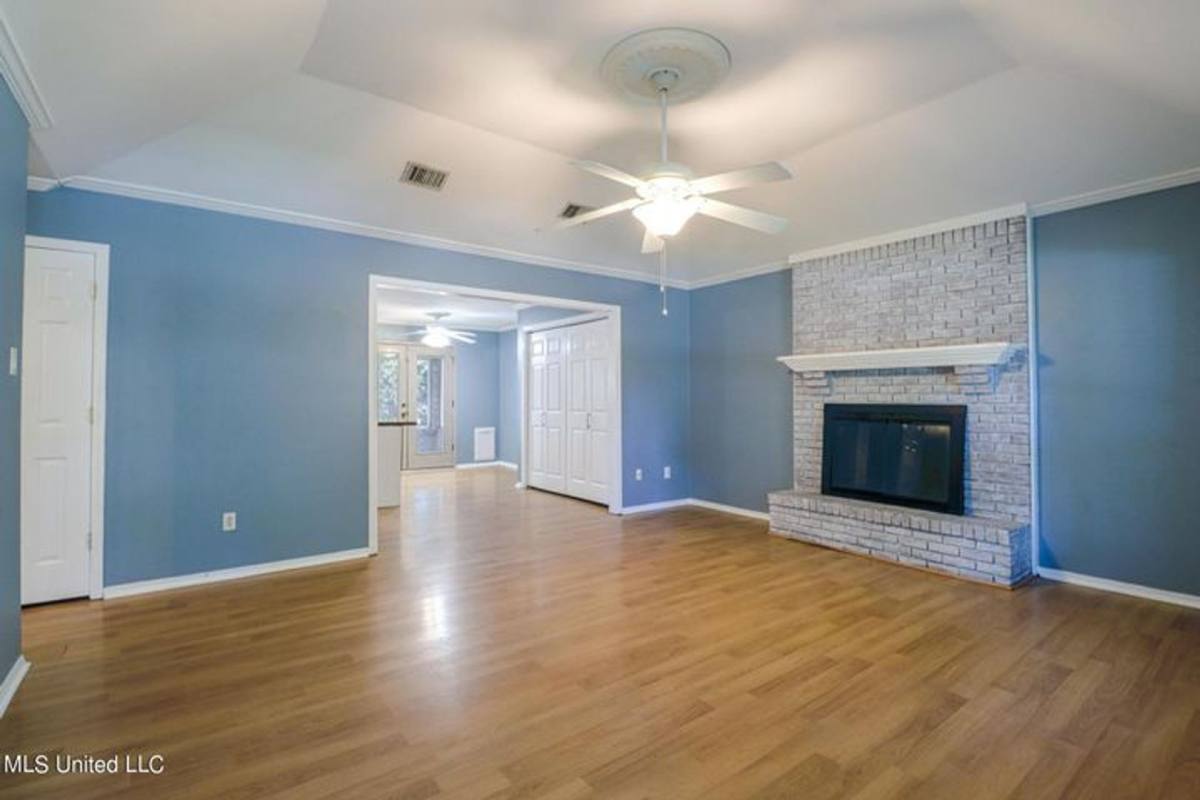 House for rent at 6941 Red Bud Lane, Pascagoula, MS 39567