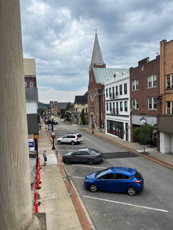 Apartment for rent at 121 S Pennsylvania Ave #2, Greensburg, PA 15601