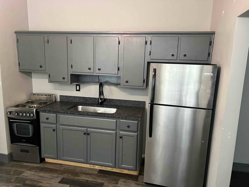 Apartment for rent at 121 S Pennsylvania Ave #2, Greensburg, PA 15601