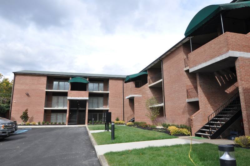 Apartment for rent at 924 10th Ave #5, Huntington, WV 25701