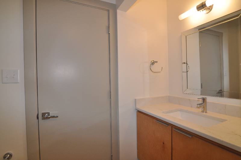 Apartment for rent at 924 10th Ave #5, Huntington, WV 25701