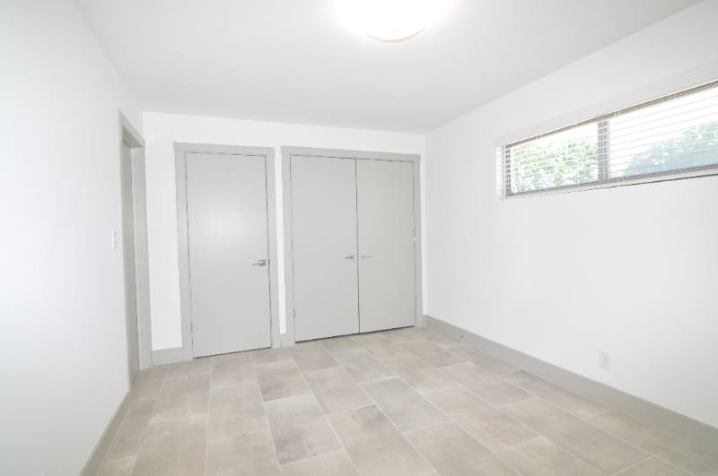 Apartment for rent at 924 10th Ave #5, Huntington, WV 25701