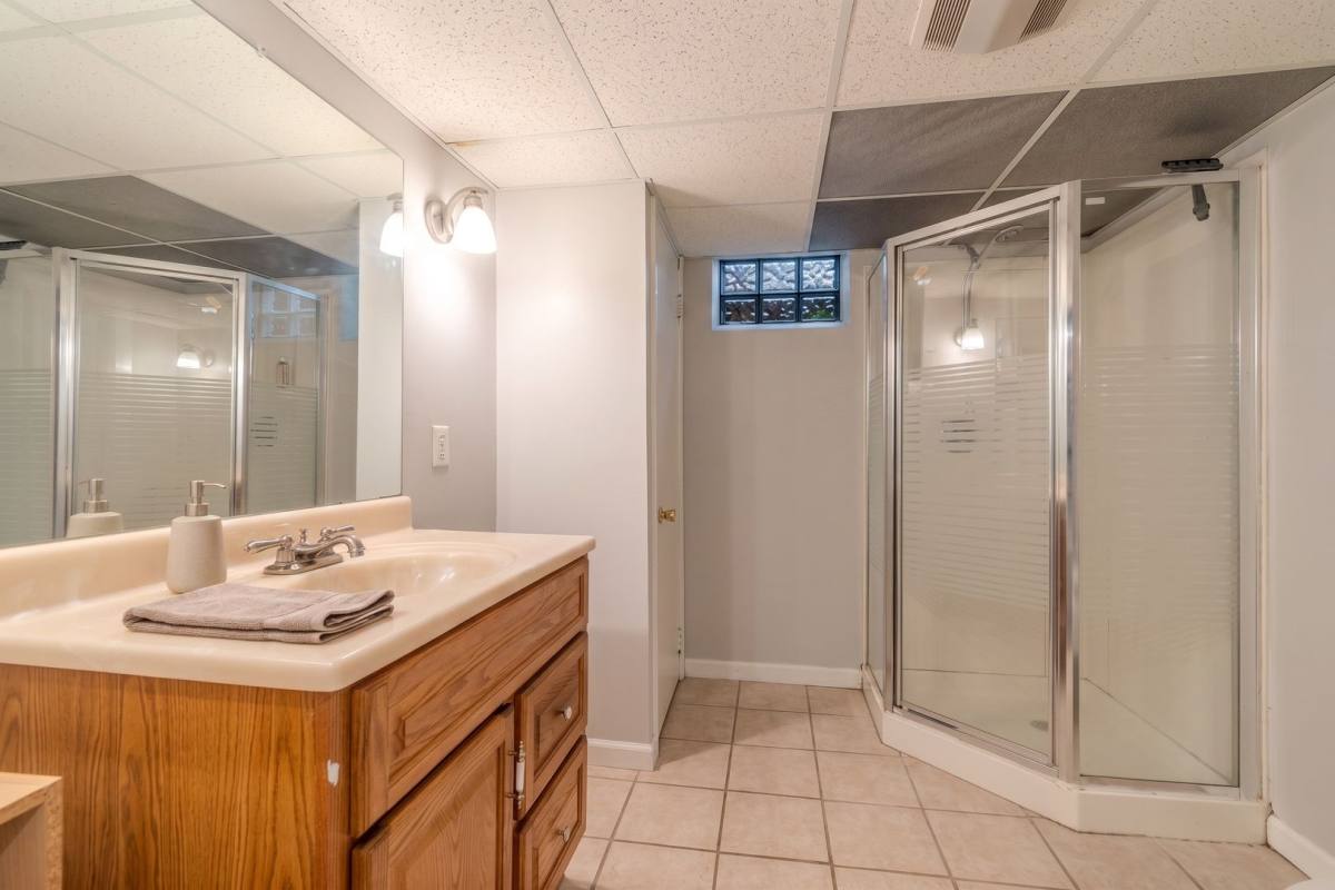House for rent at 3224 N Altadena Ave, Royal Oak, MI 48073
