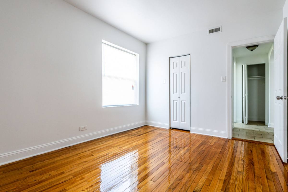 Apartment for rent at 6104 S Campbell Ave, Chicago, IL 60629