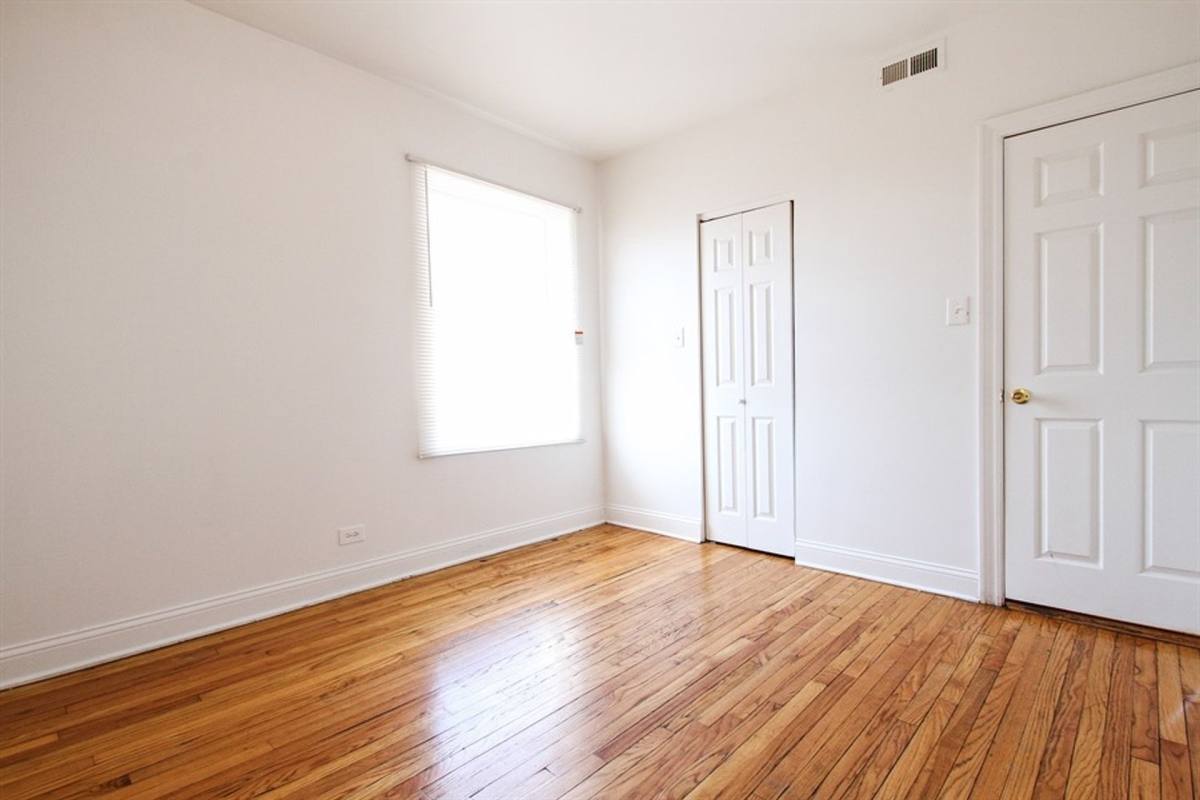 Apartment for rent at 6104 S Campbell Ave, Chicago, IL 60629