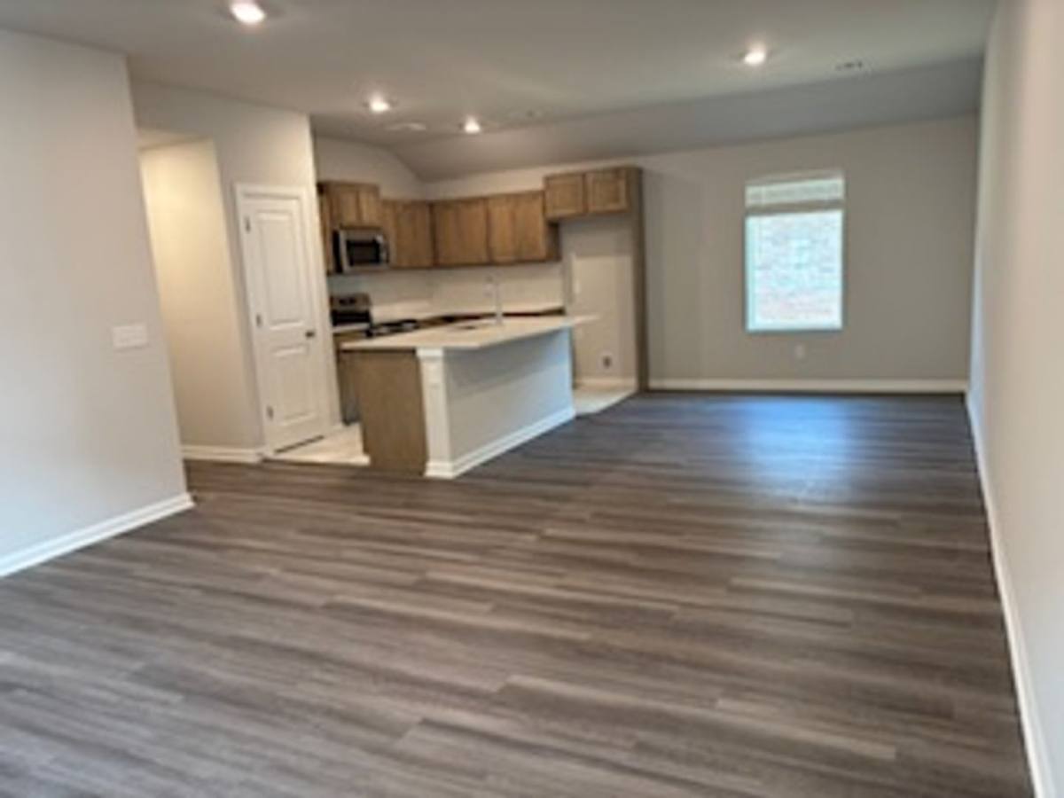 House for rent at 19509 Conway Dr, Edmond, OK 73012