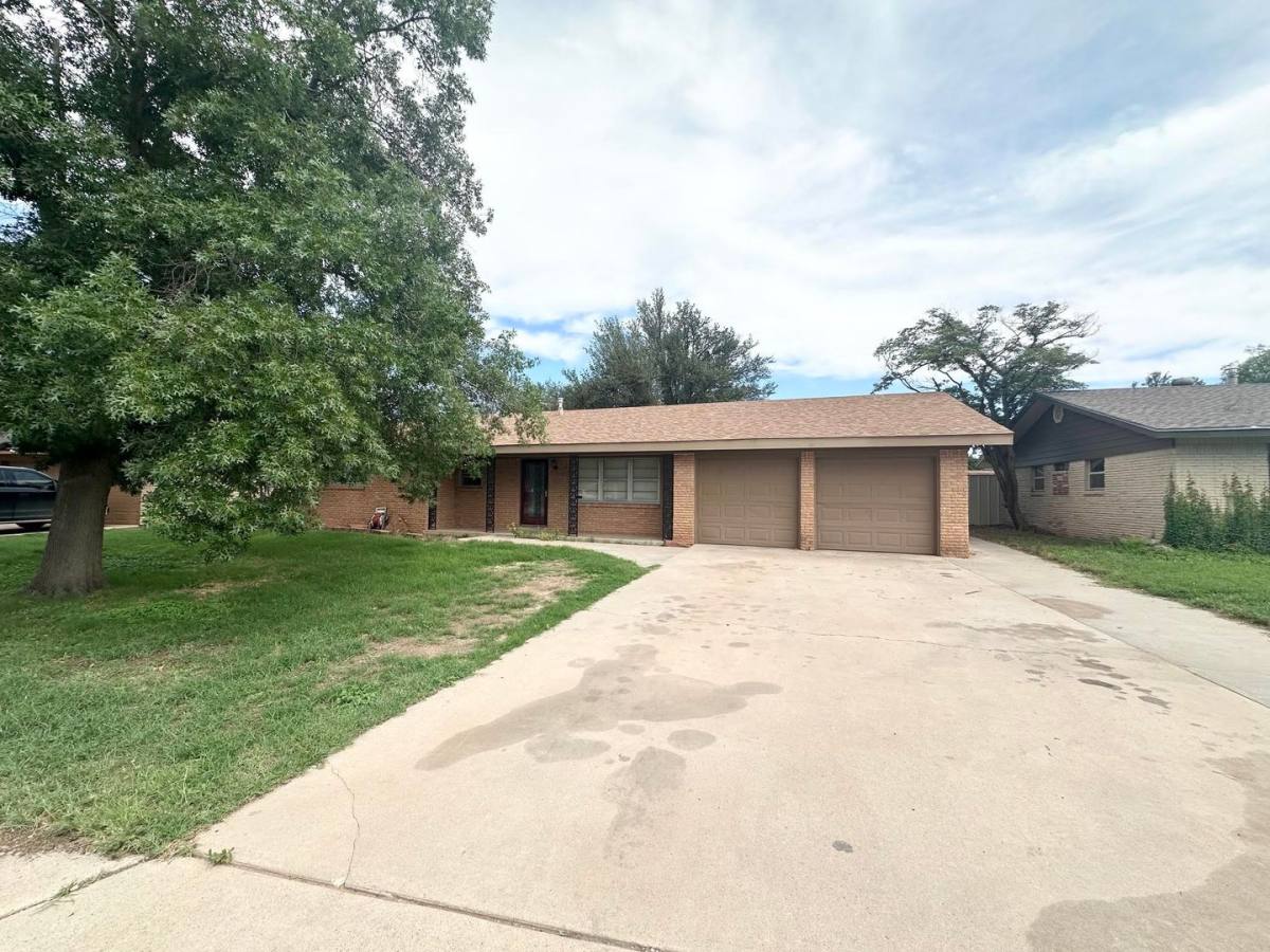 House for rent at 3223 Cimmaron Ave, Midland, TX 79705