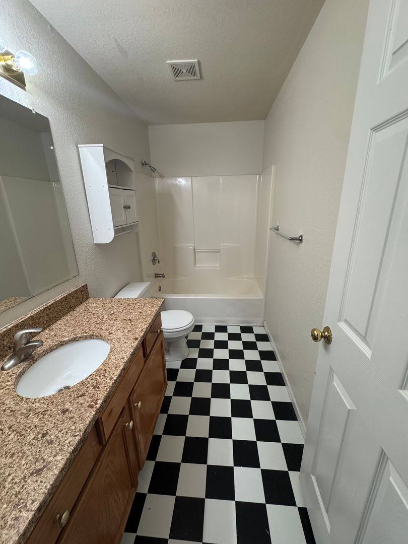 Apartment for rent at 2681-2683 E Oakbrook Dr, Columbia, MO 65202