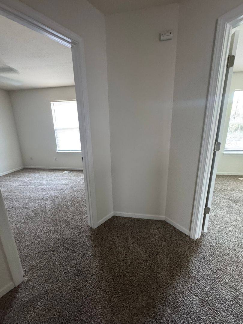 Apartment for rent at 2681-2683 E Oakbrook Dr, Columbia, MO 65202