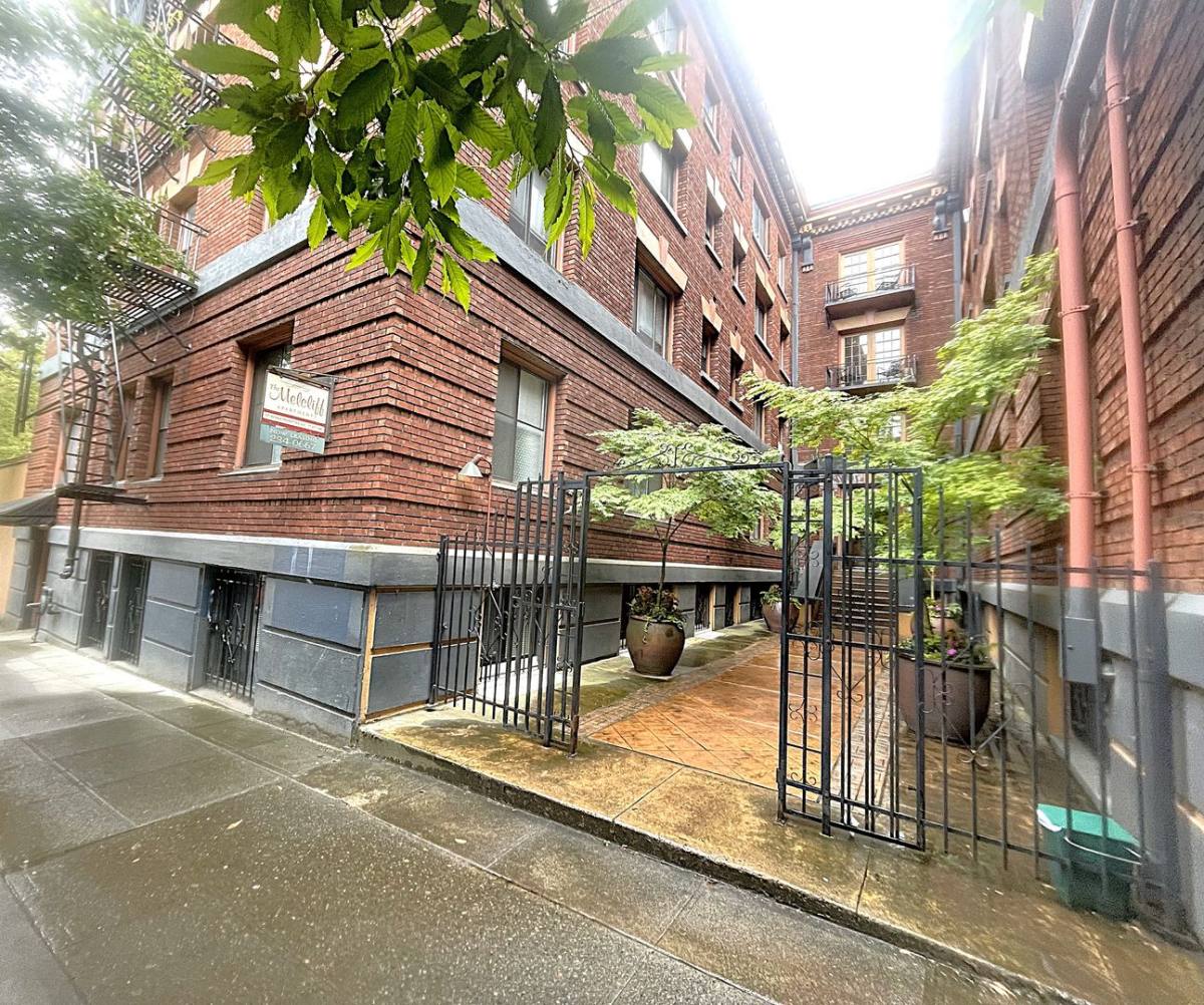Apartment for rent at 711 SE 11th Ave, Portland, OR 97214