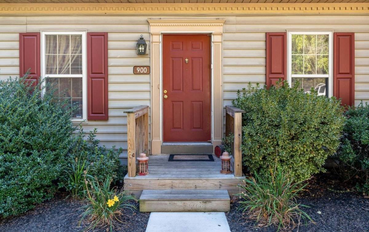 Condo for rent at 900 Skyview Dr, York, PA 17406