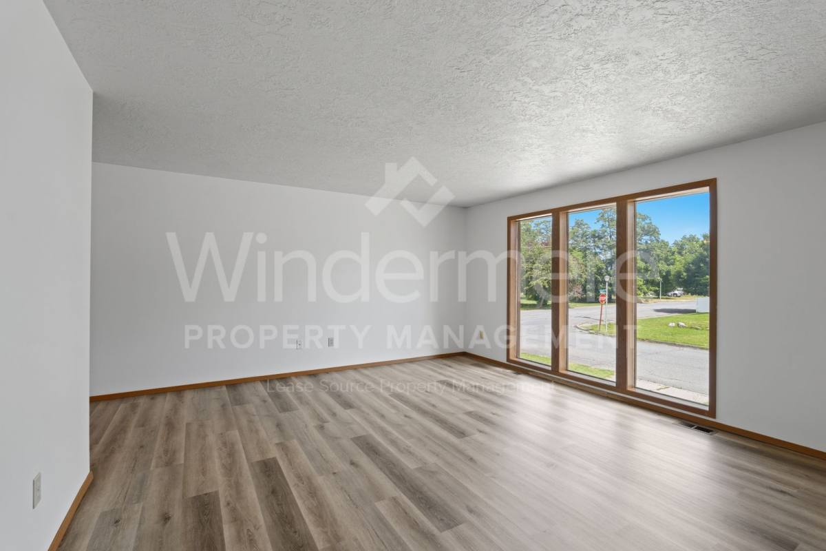 Apartment for rent at 802 S Calvin Rd, Veradale, WA 99037