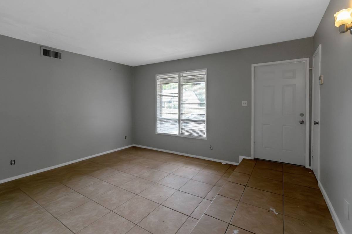 Townhouse for rent at 3325 Valley Bend Rd, Atlanta, GA 30349