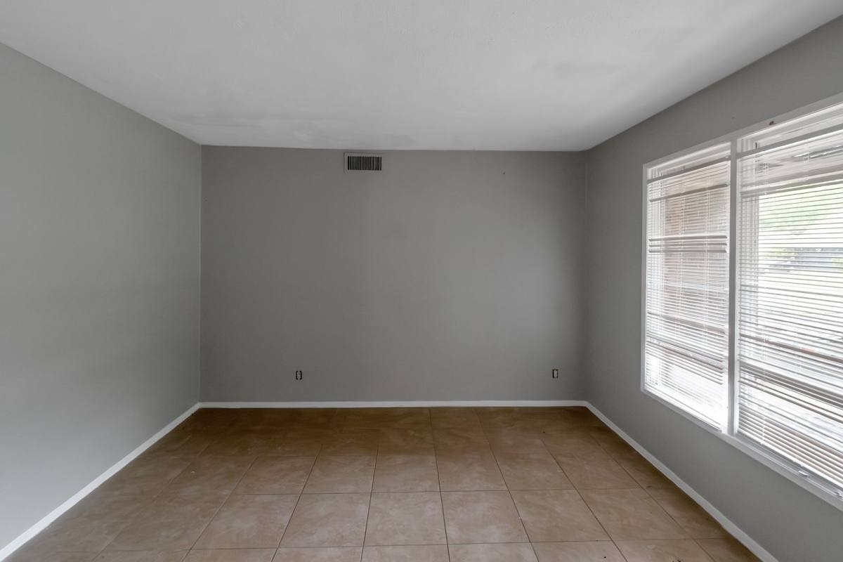 Townhouse for rent at 3325 Valley Bend Rd, Atlanta, GA 30349