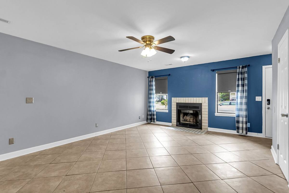 House for rent at 206 Pine Shadow Dr, Goose Creek, SC 29445