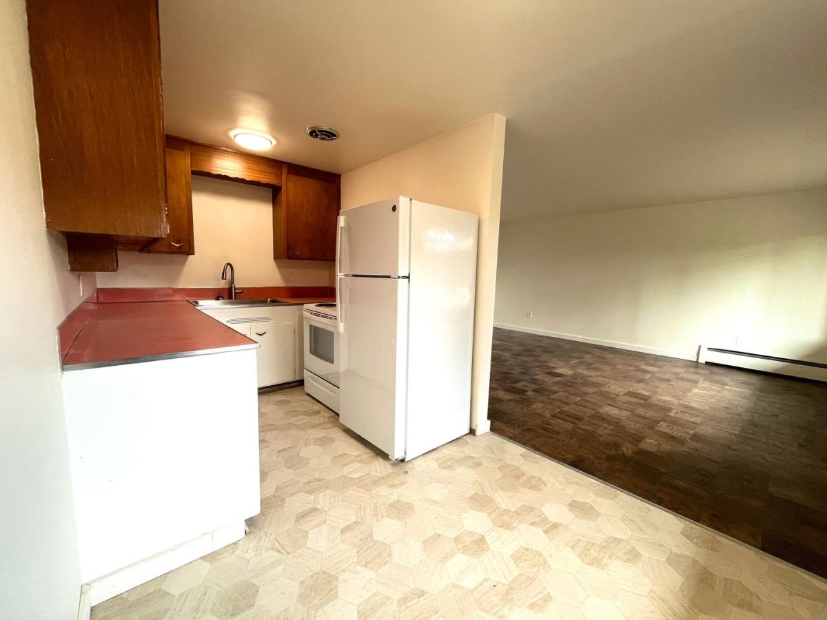 Apartment for rent at 1400 E Mercer St, Seattle, WA 98112