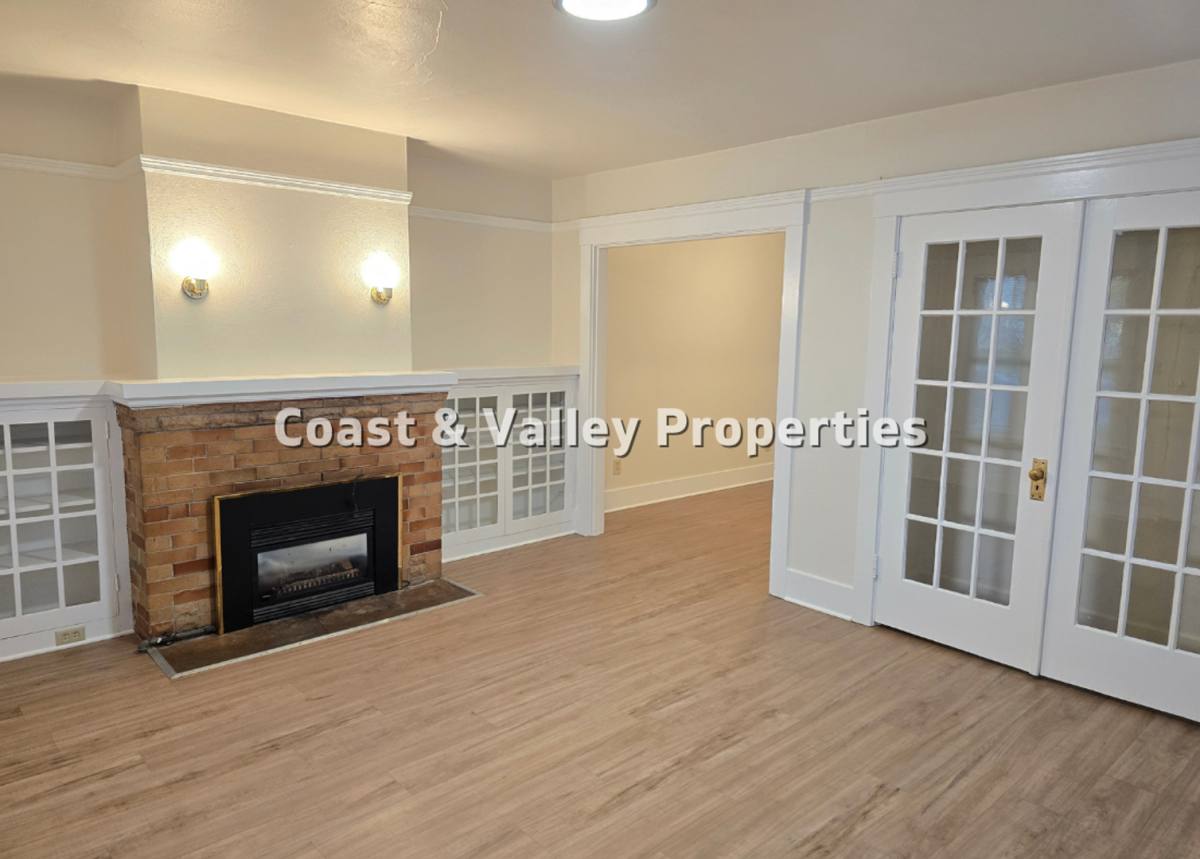 Apartment for rent at 120-122 N Mildred Ave, King City, CA 93930