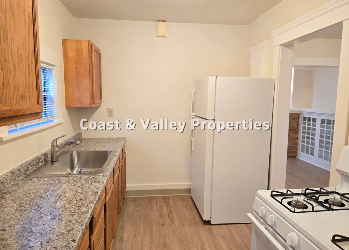 Apartment for rent at 120-122 N Mildred Ave, King City, CA 93930