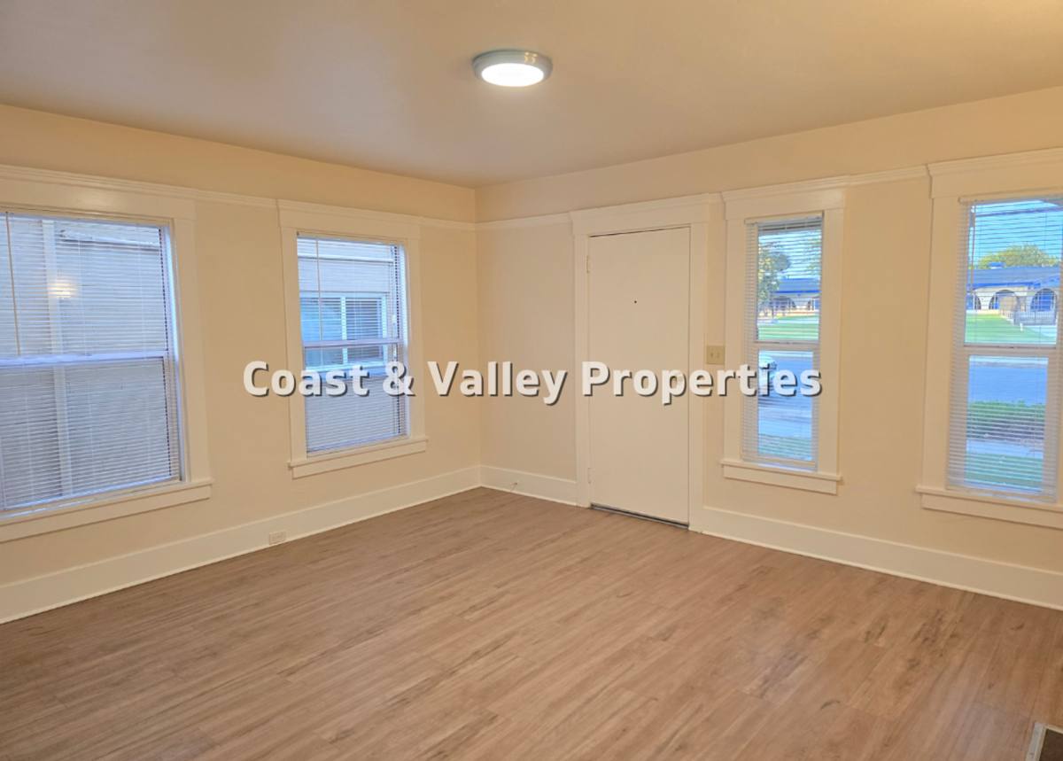 Apartment for rent at 120-122 N Mildred Ave, King City, CA 93930