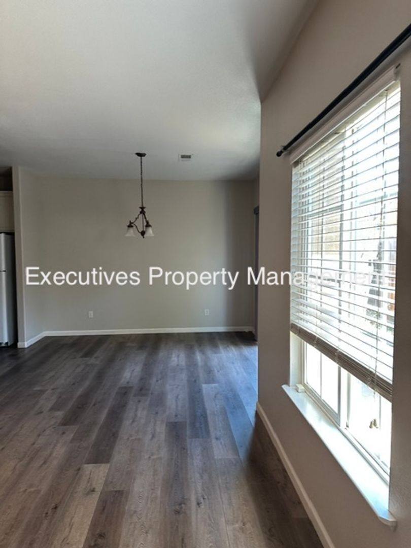 House for rent at 654 Gateway Dr, Merced, CA 95340