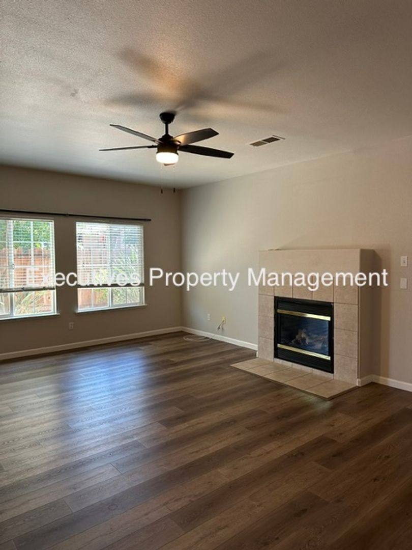 House for rent at 654 Gateway Dr, Merced, CA 95340