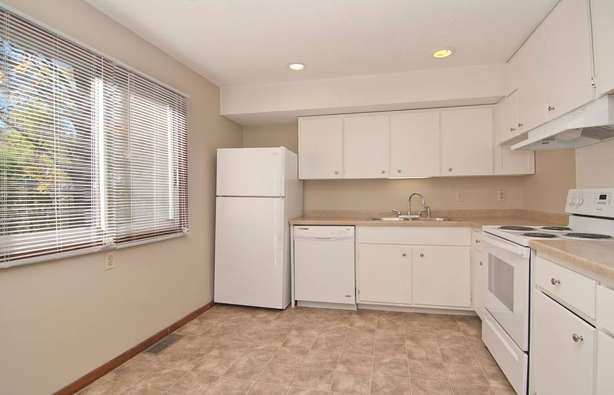Apartment for rent at 5180 Lincoln Dr, Minneapolis, MN 55436
