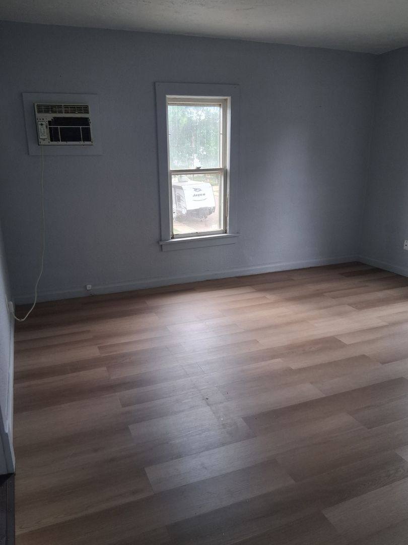 Townhouse for rent at 536 1st St E, Dickinson, ND 58601