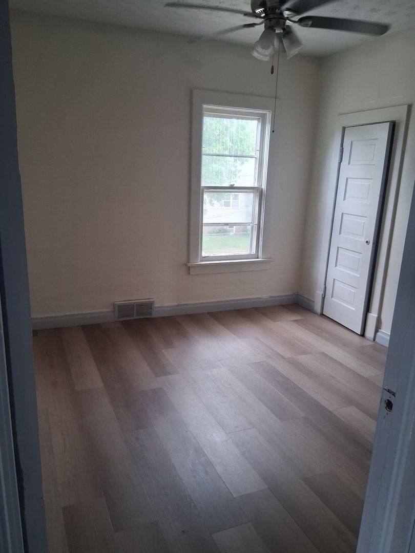Townhouse for rent at 536 1st St E, Dickinson, ND 58601